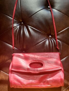 Red Leather Crossbody Shoulder Bag - Stylish Everyday Carry